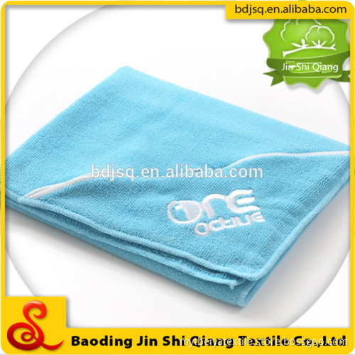 Hot selling Zipper Pocket Towel Sport Towel with High Quality
